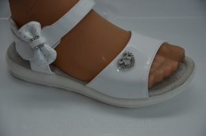 Сандалии для девочки