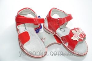Сандалии для девочки