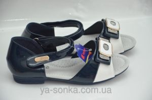 Сандалии для девочки