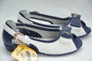 Туфлі-босоніжки для дівчинки