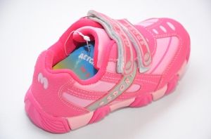 Кроссовки для девочки