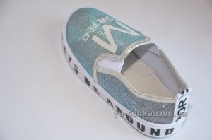 Модные слипоны для девочки хамелеоны