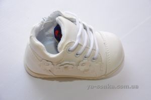 Ботинки для маленькой девочки