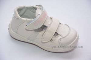 Туфли-сандалии для ребенка