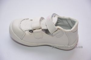 Туфли-сандалии для ребенка