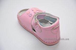 Пінетки для дівчинки