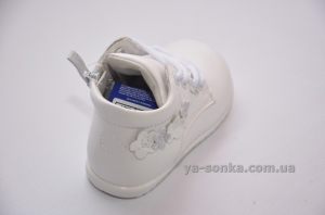 Ботинки для маленькой девочки