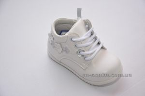 Ботинки для маленькой девочки