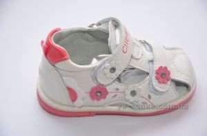 Сандалии для девочки