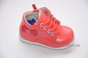 Ботинки для маленькой девочки