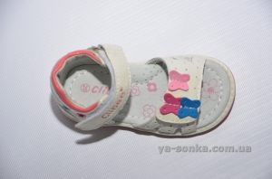 Сандалии для девочки