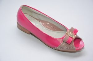 Открытые туфли для девочки