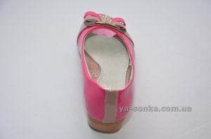 Открытые туфли для девочки
