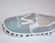 Модные слипоны для девочки хамелеоны