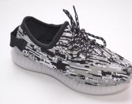 Кроссовки с подсветкой для  мальчика.