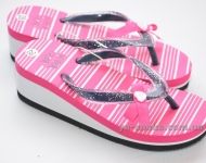 Сланцы для девочек.