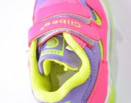 Кроссовки для девочки