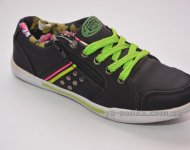 Кроссовки для девочки