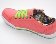 Кроссовки для девочки