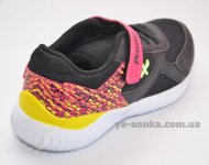 Кросівки для дівчат