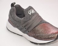 Кроссовки для девочки