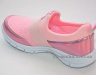 Кросівки для дівчат