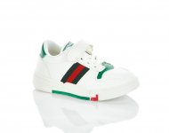 Детские кроссовки