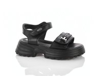 Сандалии на тракторной подошве