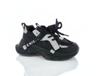 Кроссовки на липучке детям