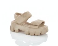 Босоножки на платформе для девочек