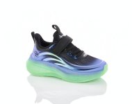 Эффектные яркие кроссовки