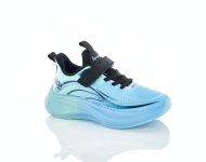 Детские кроссовки с ярким дизайном