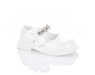 Изысканные белые туфли для торжеств