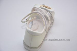 Сандалии для девочки