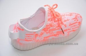 Кроссовки с подсветкой для девочек
