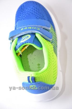 Кроссовки для детей