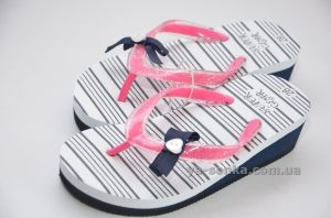 Сланцы для девочек.