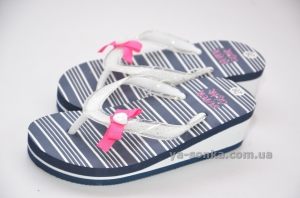 Сланцы для девочек.