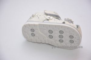 Сандалии для девочки