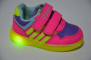 Светящиеся кроссовки для девочки