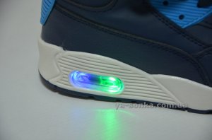 Ботинки-кроссовки с подсветкой
