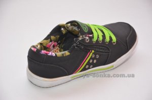 Кроссовки для девочки