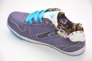 Кроссовки для девочки