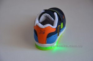 Кроссовки с подсветкой для мальчика