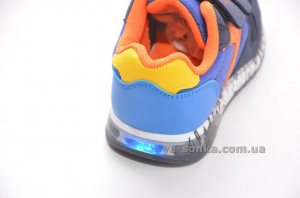 Кроссовки с подсветкой для мальчика