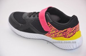 Кросівки для дівчат