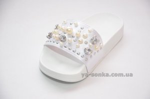 Модные шлепки для девочек