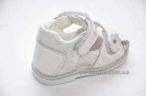 Сандалии для девочки