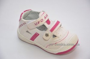 Закрытые сандалии  для девочки