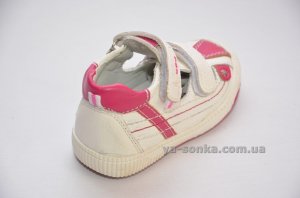 Закрытые сандалии  для девочки